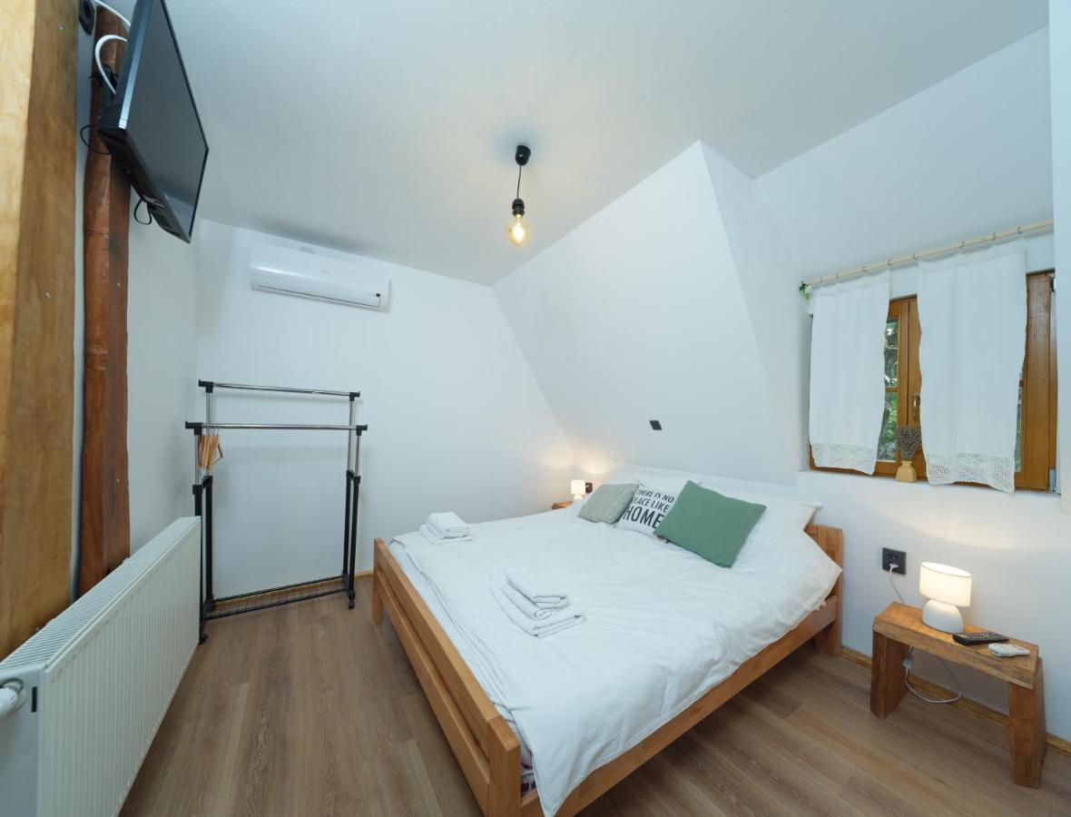 Yeti Cabin Plitvica selo Ngoại thất bức ảnh